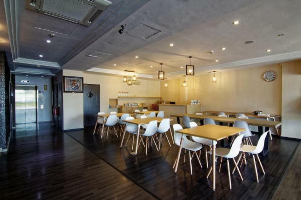 Reddoorz Plus Near Lavender Street สิงคโปร์ ภายนอก รูปภาพ